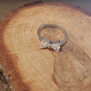 Accessorize  Bow Ring with Swarovski Crystals